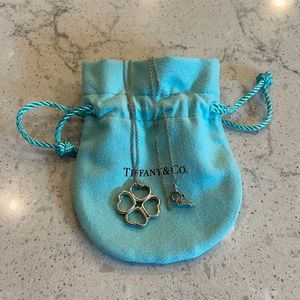 Tiffany & Co ‘4 Leaf Clover’ stencil necklace